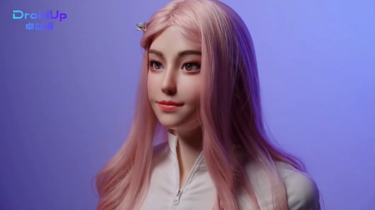 Moya robo humanoide - agronews